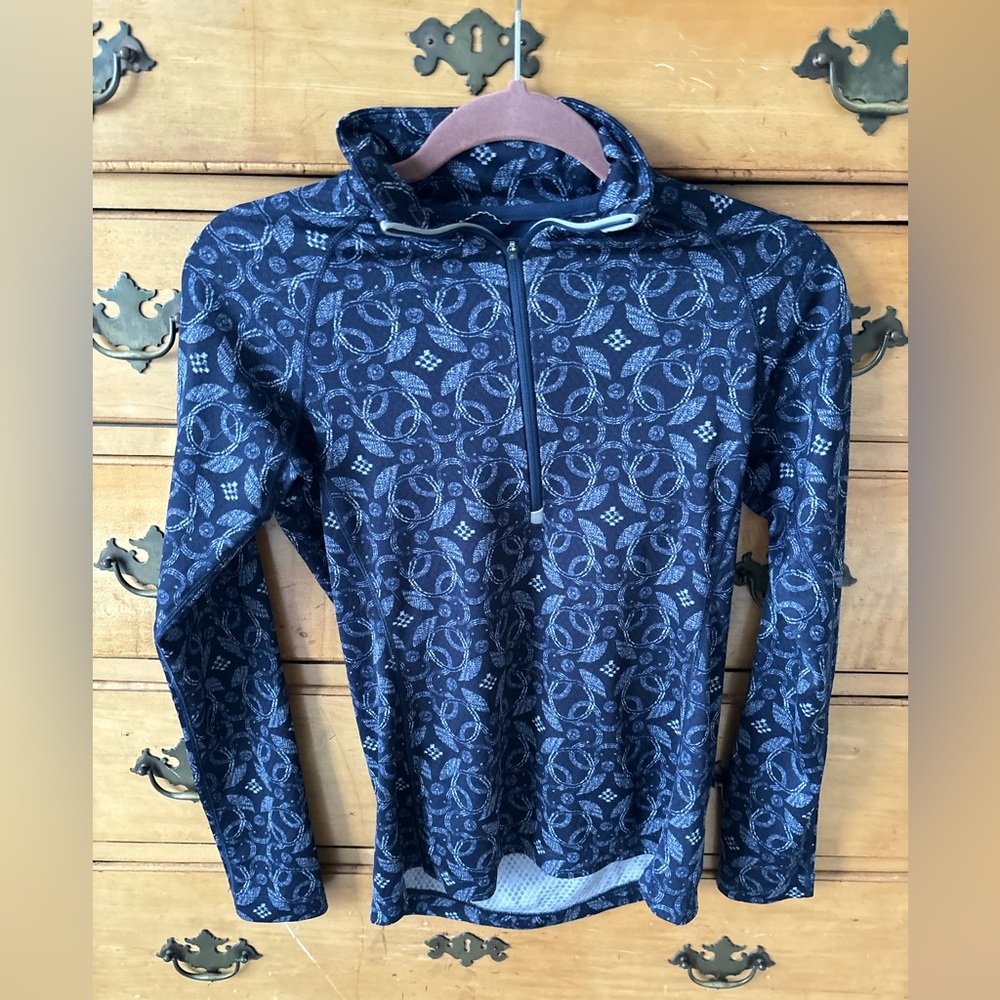 Patagonia women’s base layer never worn size small